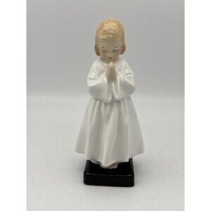 Royal Doulton Figurine “Bedtime” HN1978 – Vintage Porcelain Collectible
